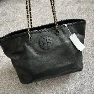 ★TORY BURCH ★ BLACK Black McGraw Slouchy Tote by Tory Burch Accessories | Rent